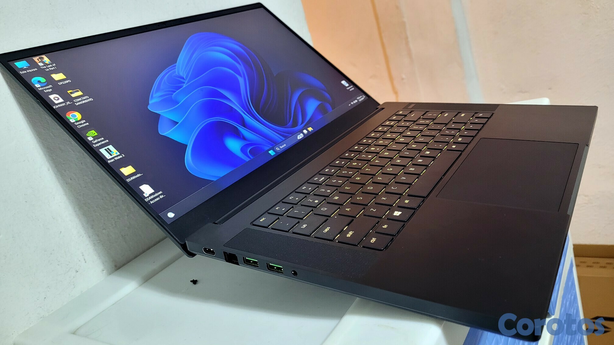 computadoras y laptops - laptop Gaming Razer Blade Core i7 Ram 32gb ddr4 Disco 1tb Nvidea RTX 2060 6GB  2