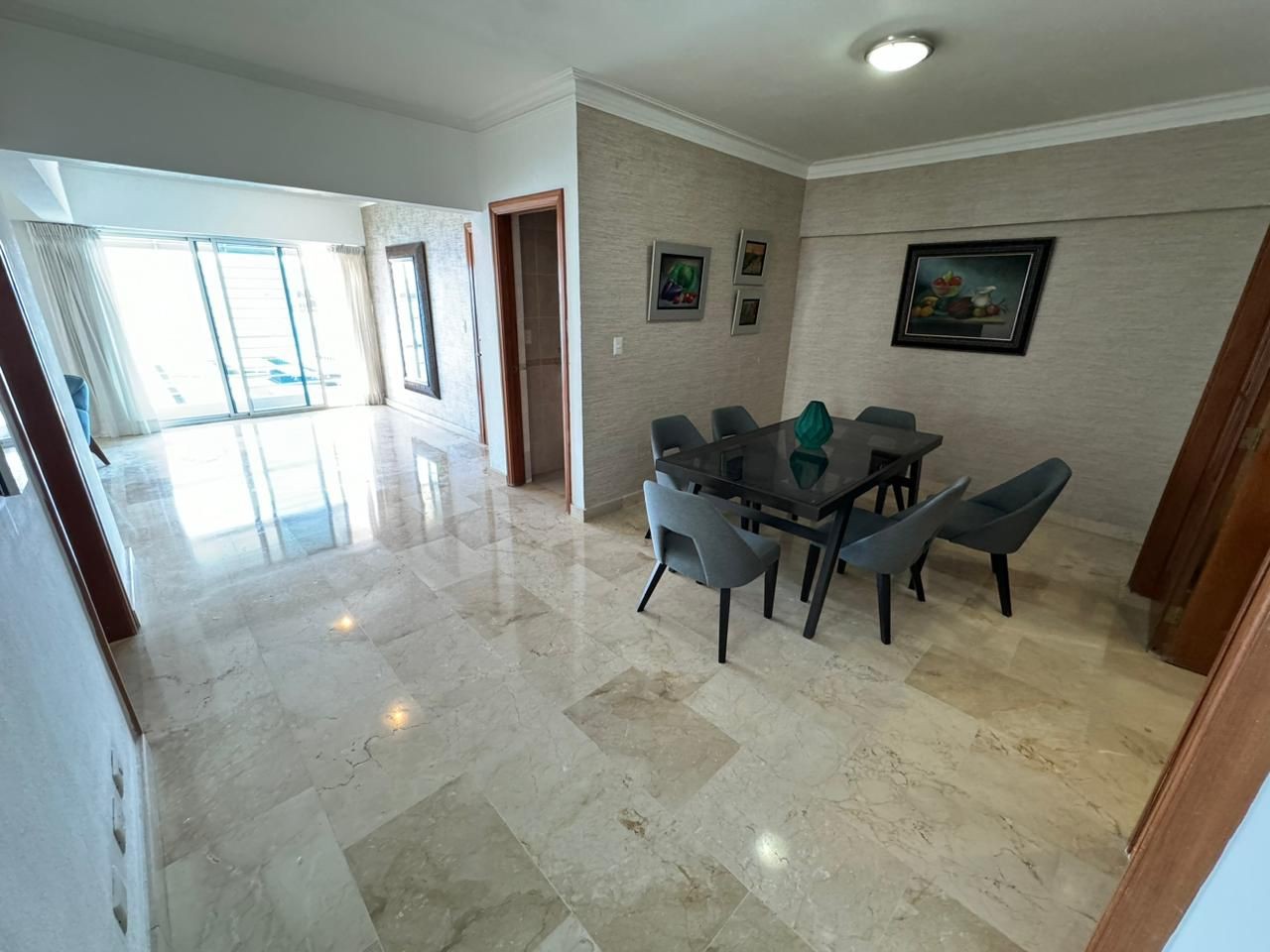apartamentos - Apartamento en Venta
PIANTINI
USD 265,000.00
Mantenimiento: 12,000.00
210mst
 4