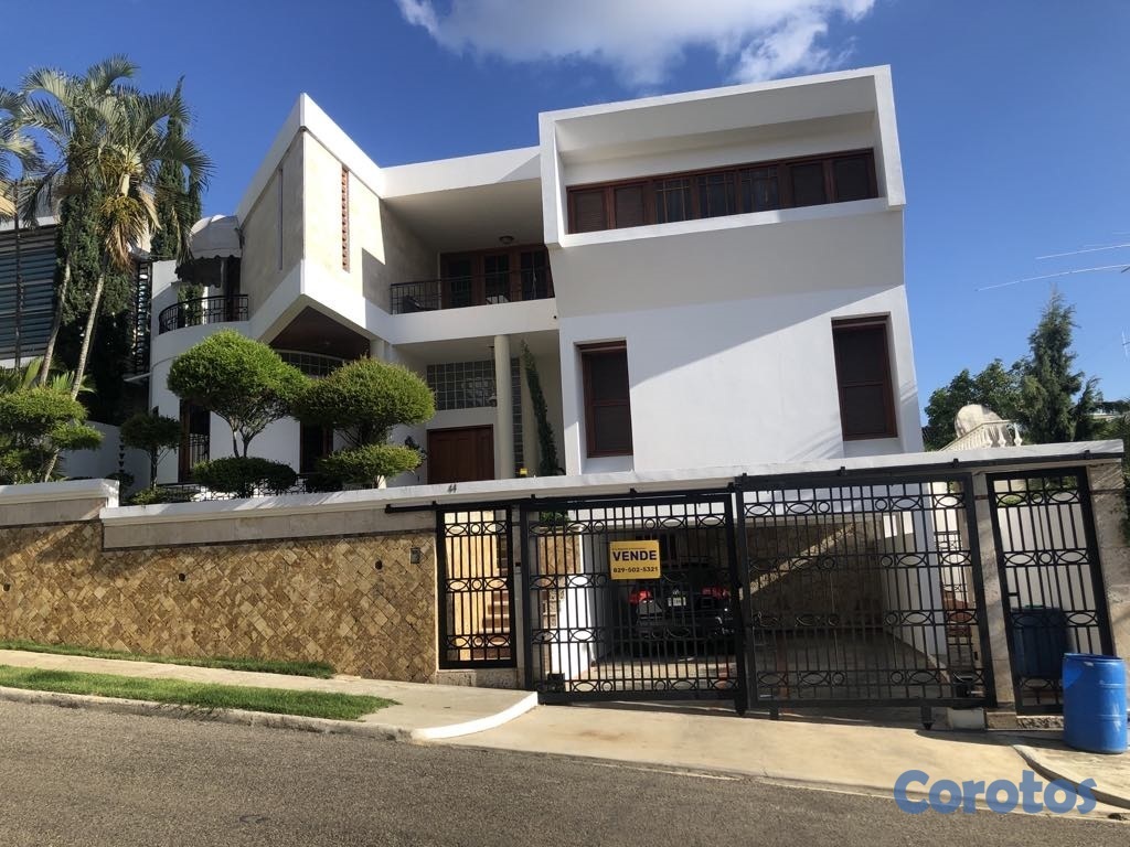 casas - Elegante residencia, máximo confort en Santiago 1