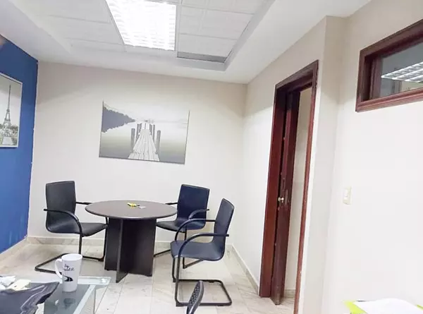oficinas y locales comerciales - Local en los prados  5