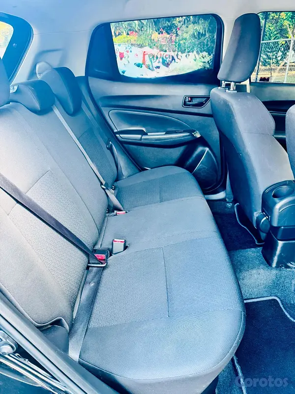 carros - suzuki Swift 2022 5