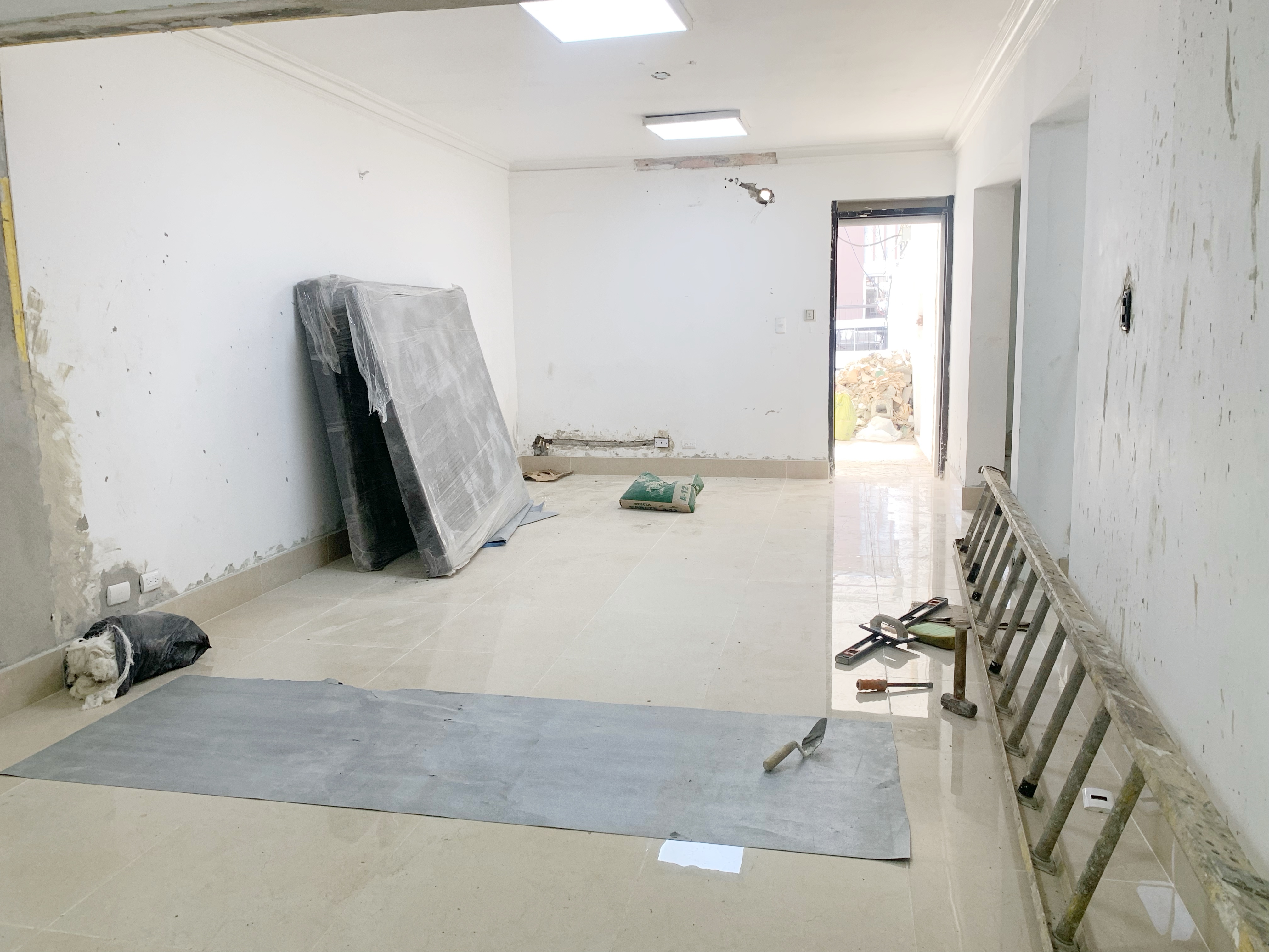 oficinas y locales comerciales - Local en primer nivel  5