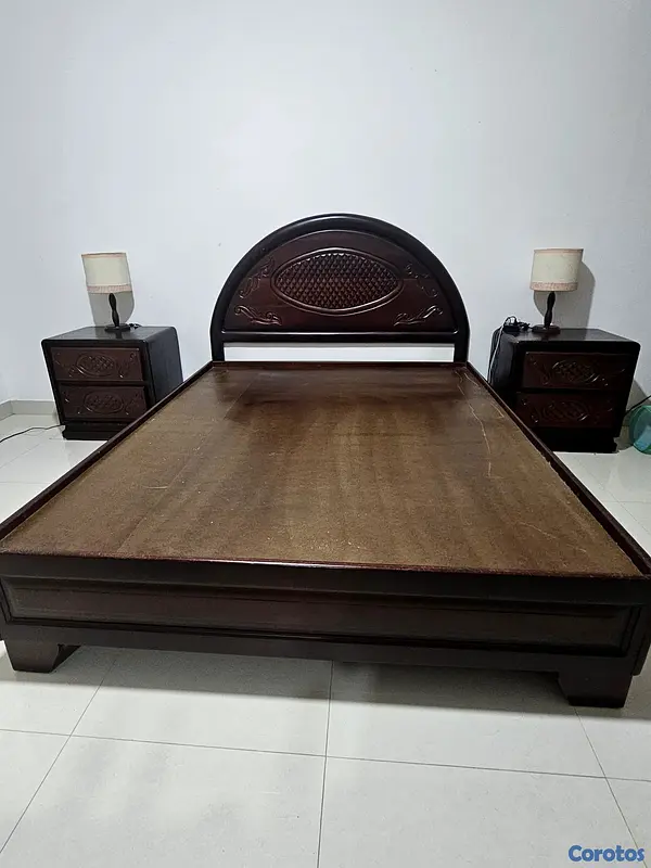 muebles y colchones - Juego de habitación en Caoba Centenaria  2