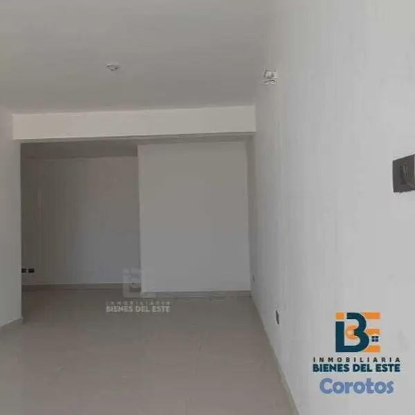 oficinas y locales comerciales - Se Renta Local Comercial en Barrio México, proximo 3