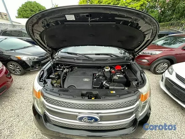 jeepetas y camionetas - Ford Explorer XLT 4WD 2015 7