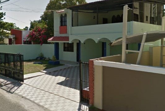 casas - EN RENTA CASA DE DOS NIVELES Y AMPLIA EN URBANIZACION FERNANDEZ  0