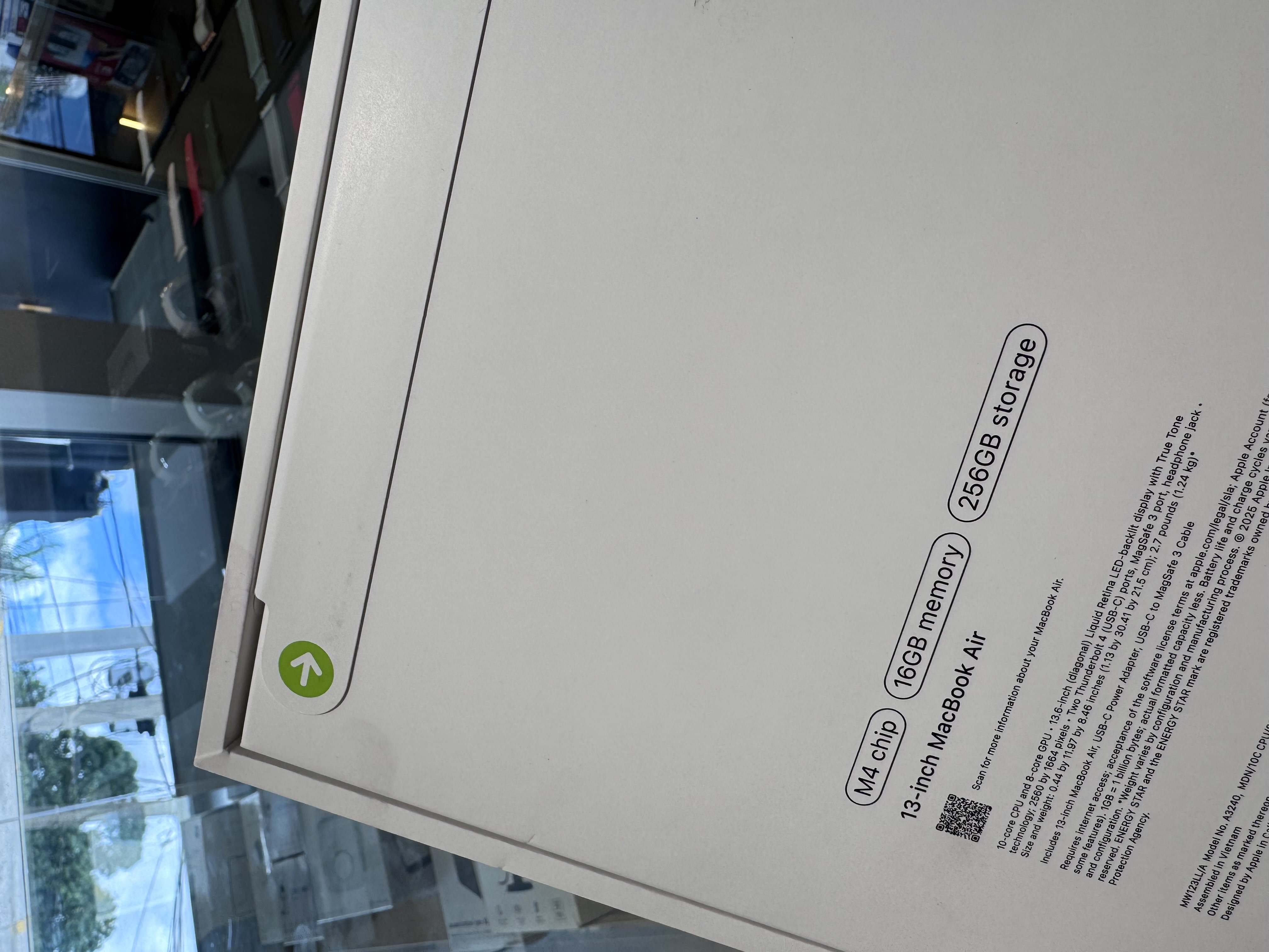 computadoras y laptops - MACBOOK AIR 13 M4 16GB/256GB 1