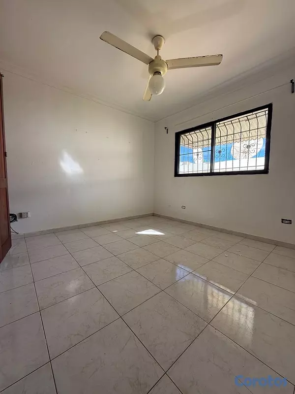 apartamentos - independencia km 71/2 segundo piso con balcón  5