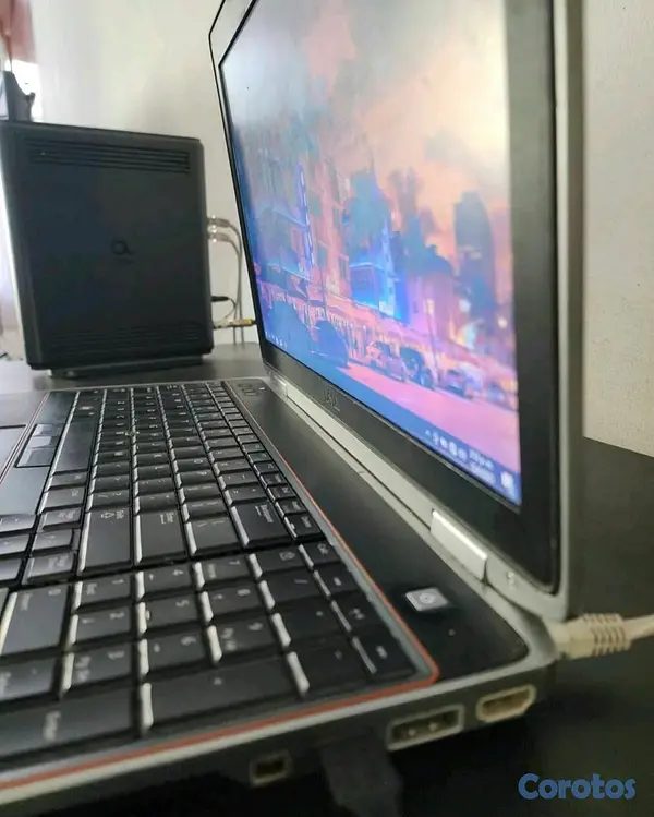 computadoras y laptops - Laptop Dell latitude E6520 3