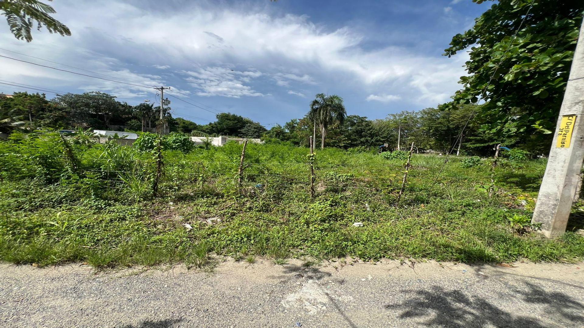 solares y terrenos - Solar / Terreno en Venta en Urb Paraíso del Caribe, Bayona 3