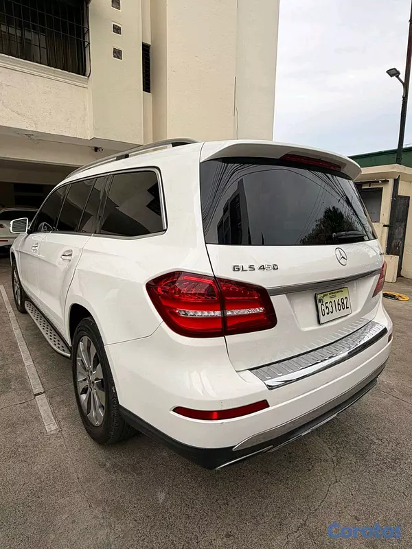 jeepetas y camionetas - Mercedes benz gls 450 2019 5