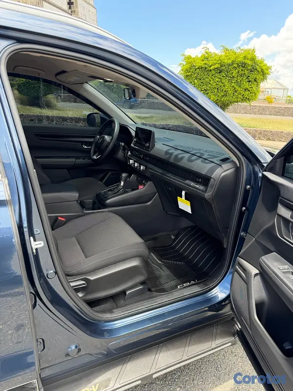 jeepetas y camionetas - Honda CR-V LX año 2025 12