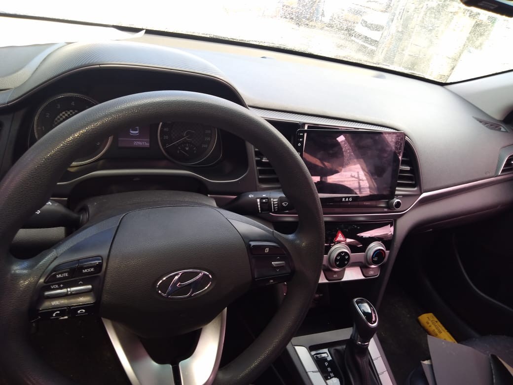 carros - AVANTE 2019 GRIS DESDE: RD$880,100.00 5
