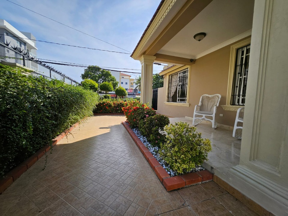 casas - Venta de Casa en Av independencia 1