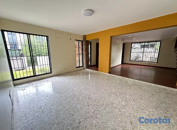 oficinas y locales comerciales - se alquila casa  7