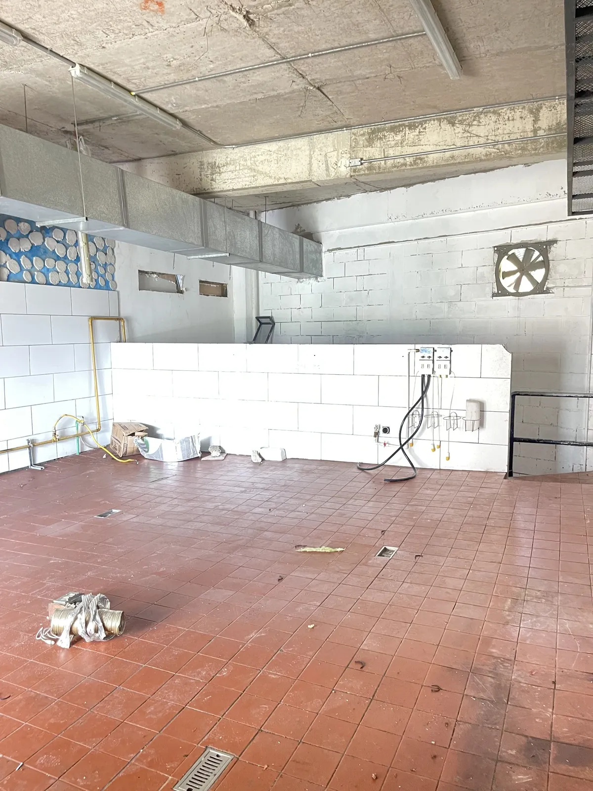 oficinas y locales comerciales - Local céntrico en Arroyo Hondo  5