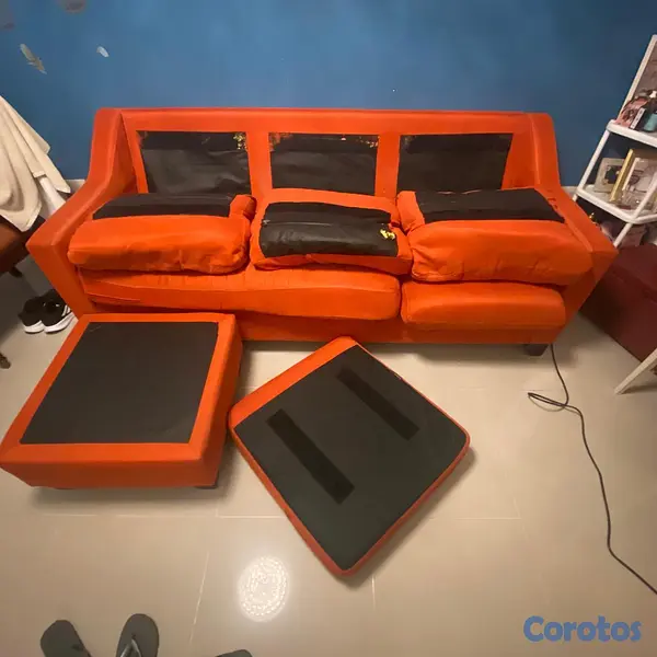 muebles y colchones - Sofá funcional con extensión para pies – RD$10,000 5