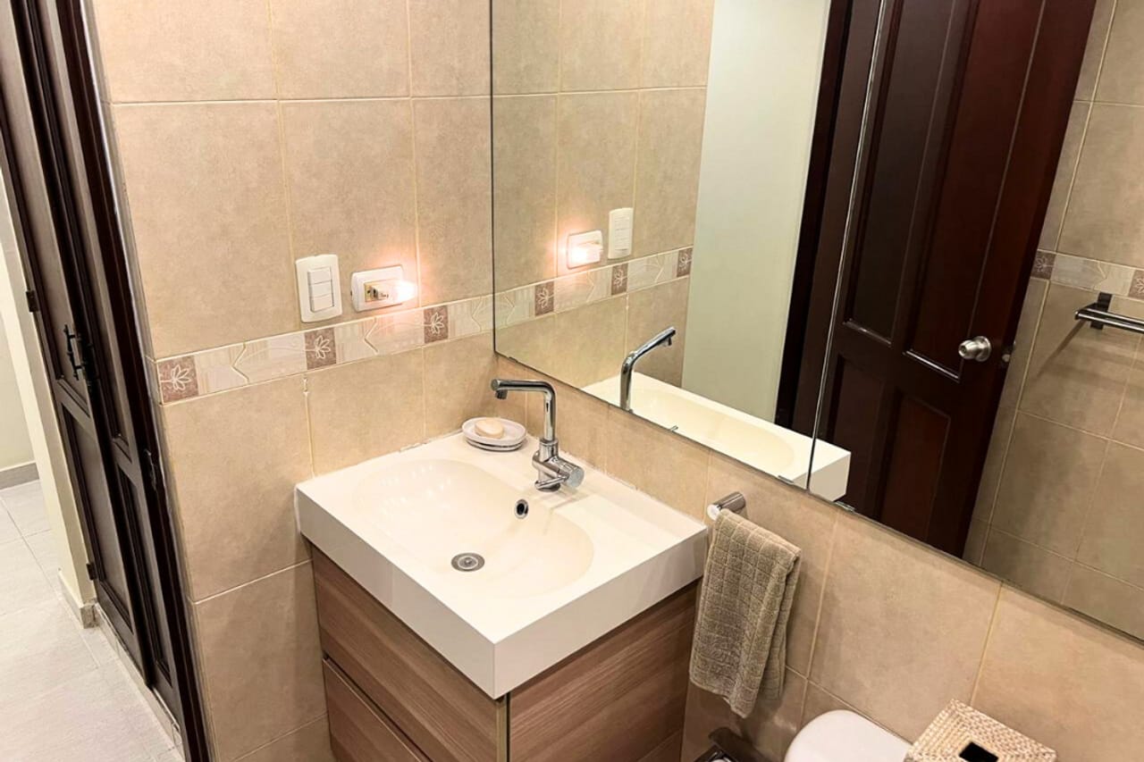 apartamentos - Apartamento en venta en Arroyo Hondo 1