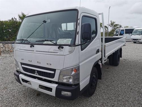 camiones y vehiculos pesados - Mitsubishi Canter Cama 14 Pies 2021