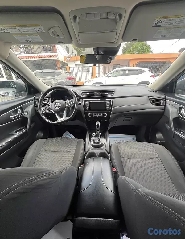 jeepetas y camionetas - Nissan Rogue S 2020 6