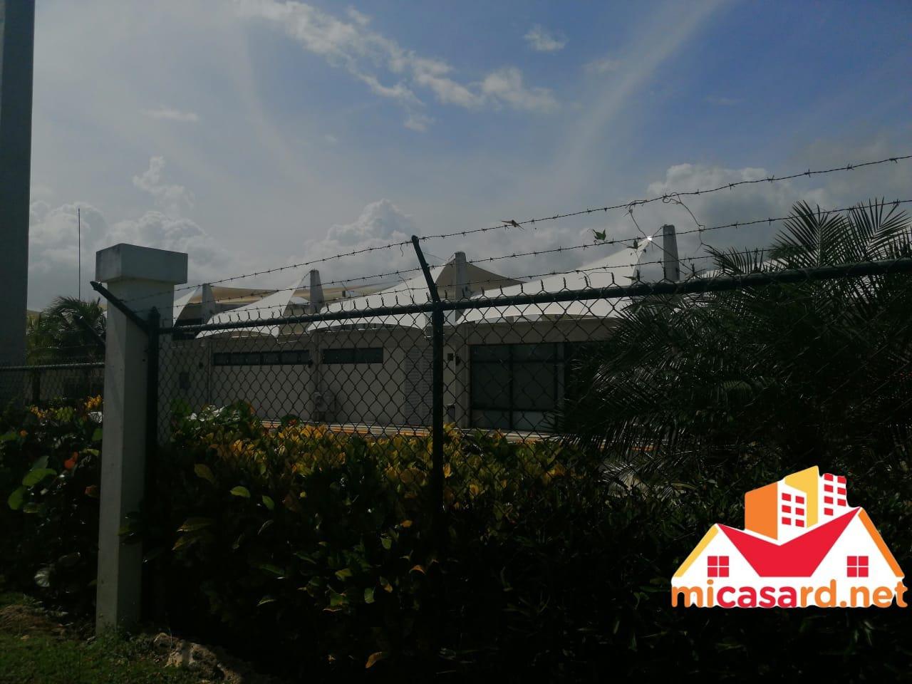 solares y terrenos - Solar Residencial de 96,500 metros en Boca Chica 8