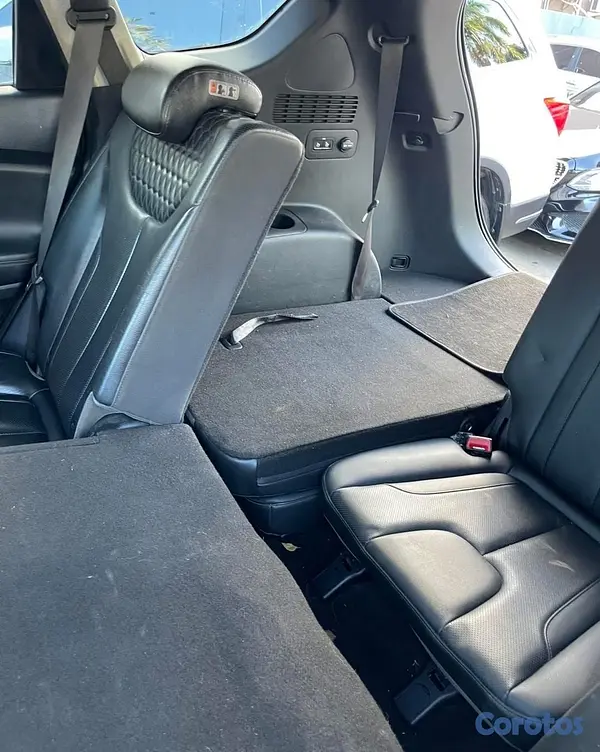 jeepetas y camionetas - HYUNDAI SANTA FE LIMETED 2019 8