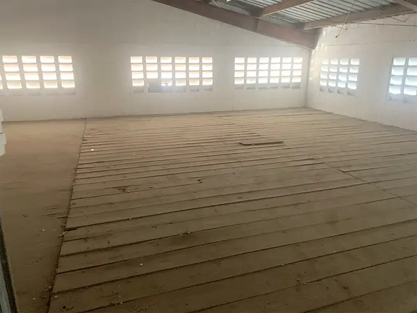 oficinas y locales comerciales - Almacén en ensanche la Fe  3