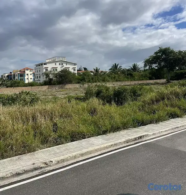 solares y terrenos - Bayahibe - Terreno en venta de 1,037 m2 5