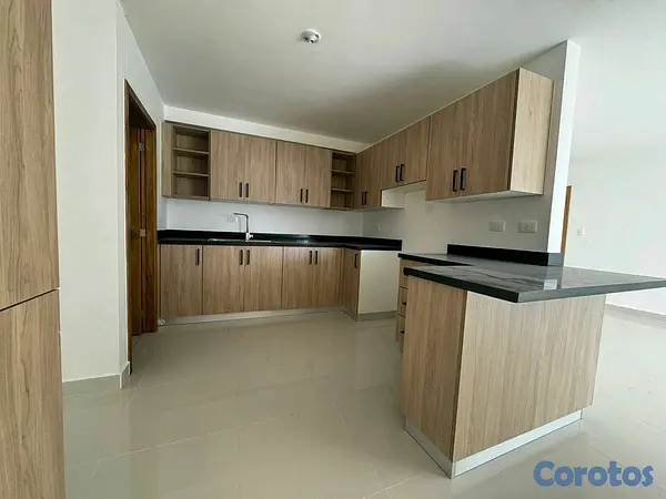 apartamentos - SE VENDE HERMOSO Y ESPACIOSO PRIMER NIVEL EN AVE. HISPANOAMERICANA, SANTIAGO 8