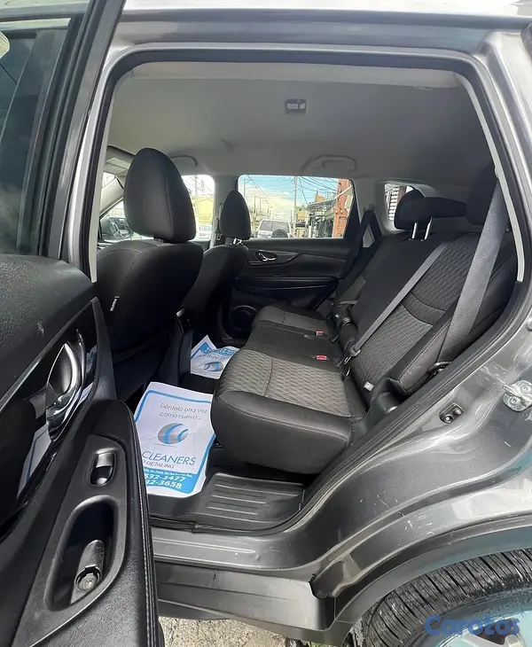 jeepetas y camionetas - Nissan Rogue S 2020 7