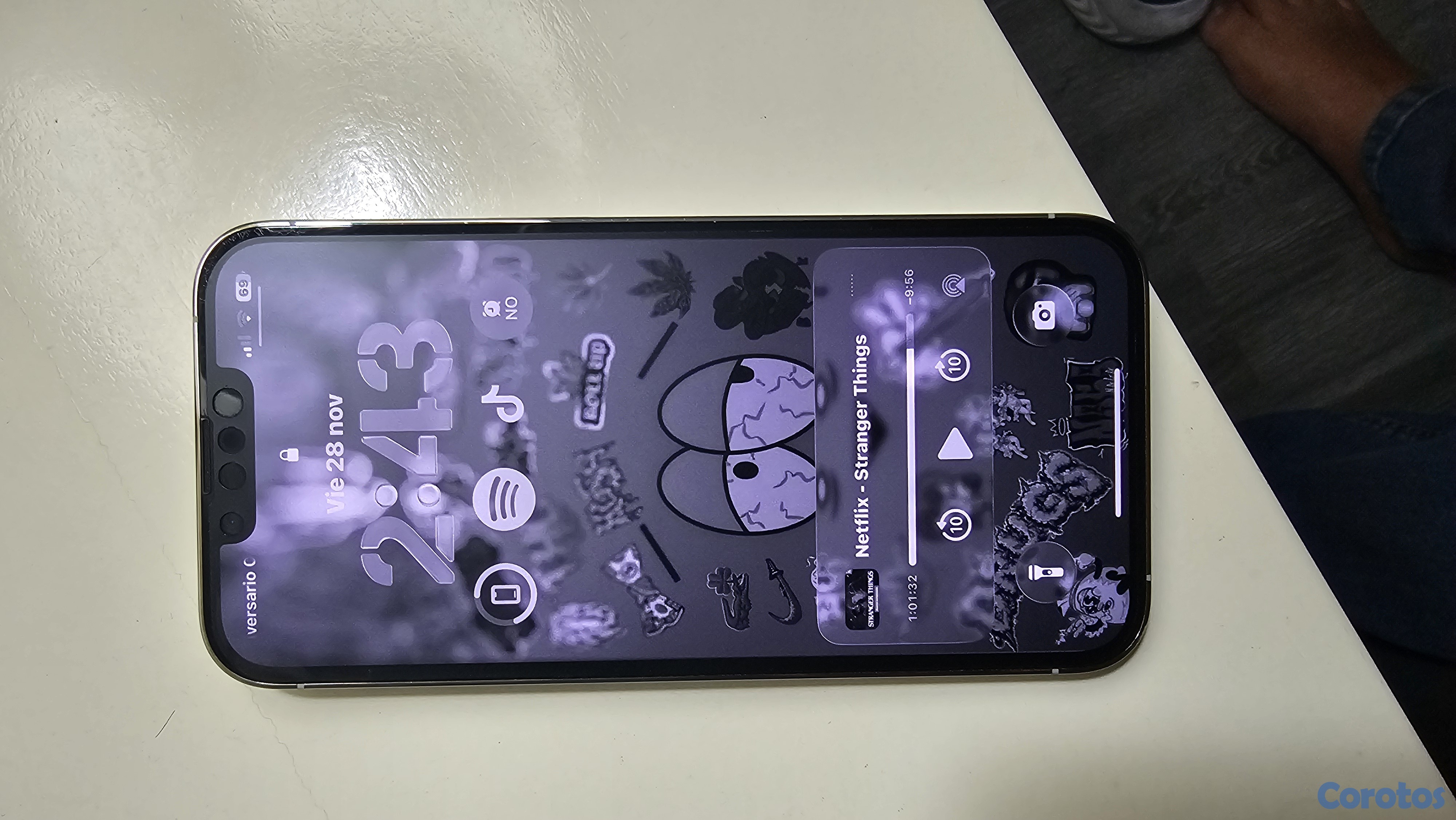 celulares y tabletas - VENDO MI IPHONE 13 PRO SILVER, COMO NUEVO!! 1