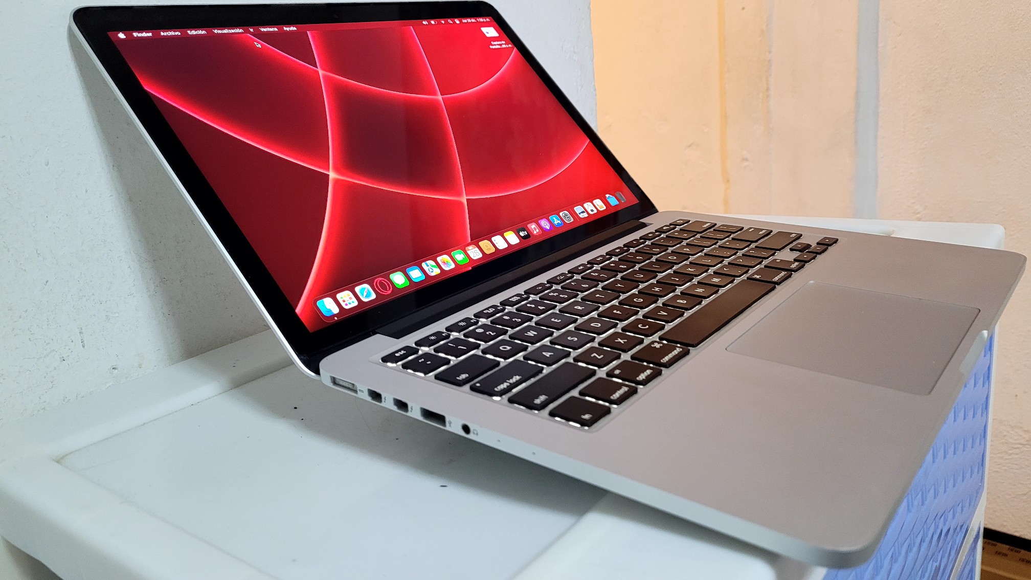 computadoras y laptops - Macbook Pro Retina 13.3 Pulg Core i7 Ram 16gb Disco 256gb SSD Solido 2016 1