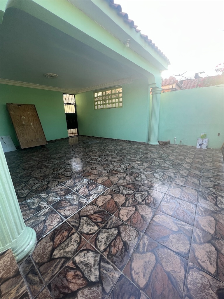 casas - Venta de casa en la Autopista de San Isidro Prado Oriental Santo Domingo  9