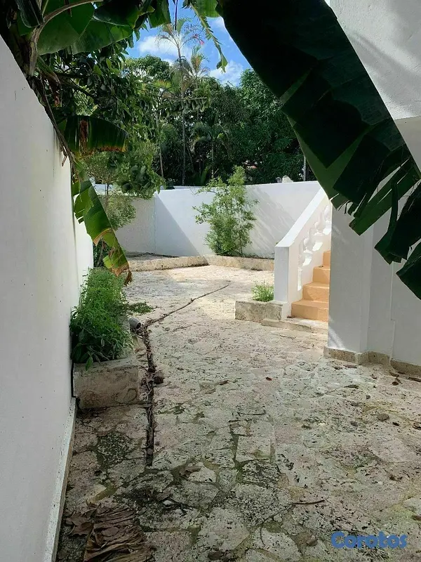 casas - Hermosa casa en cacicazgo 6