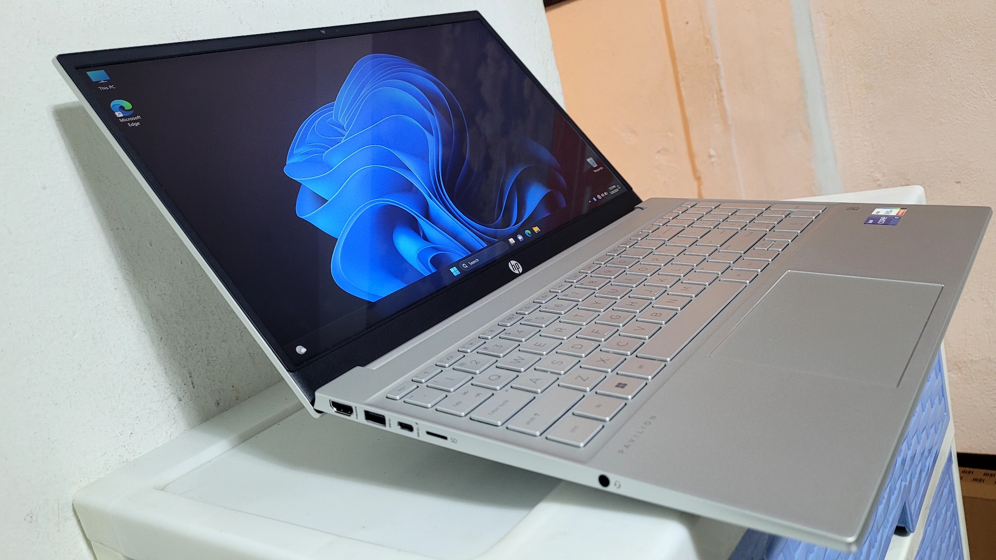 computadoras y laptops - Laptop hp 17 Pulg Core i7 11th Gen Ram 16gb ddr4 Disco 512gb SSD Video iris Pro  1