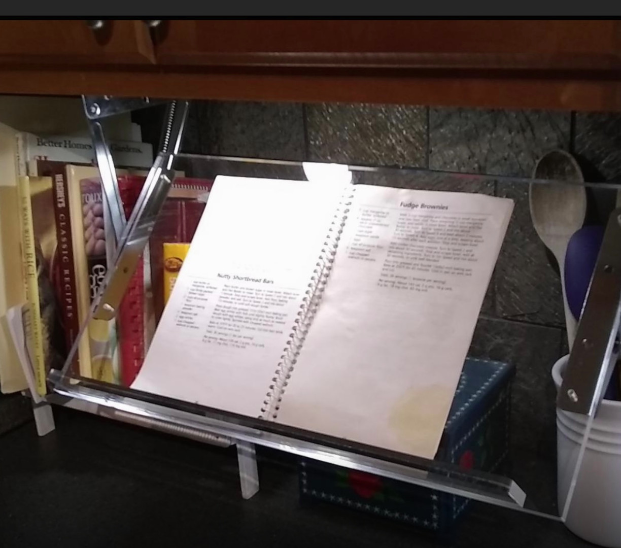 cocina - Soporte para libros de cocina montado debajo del gabinete en acrílico