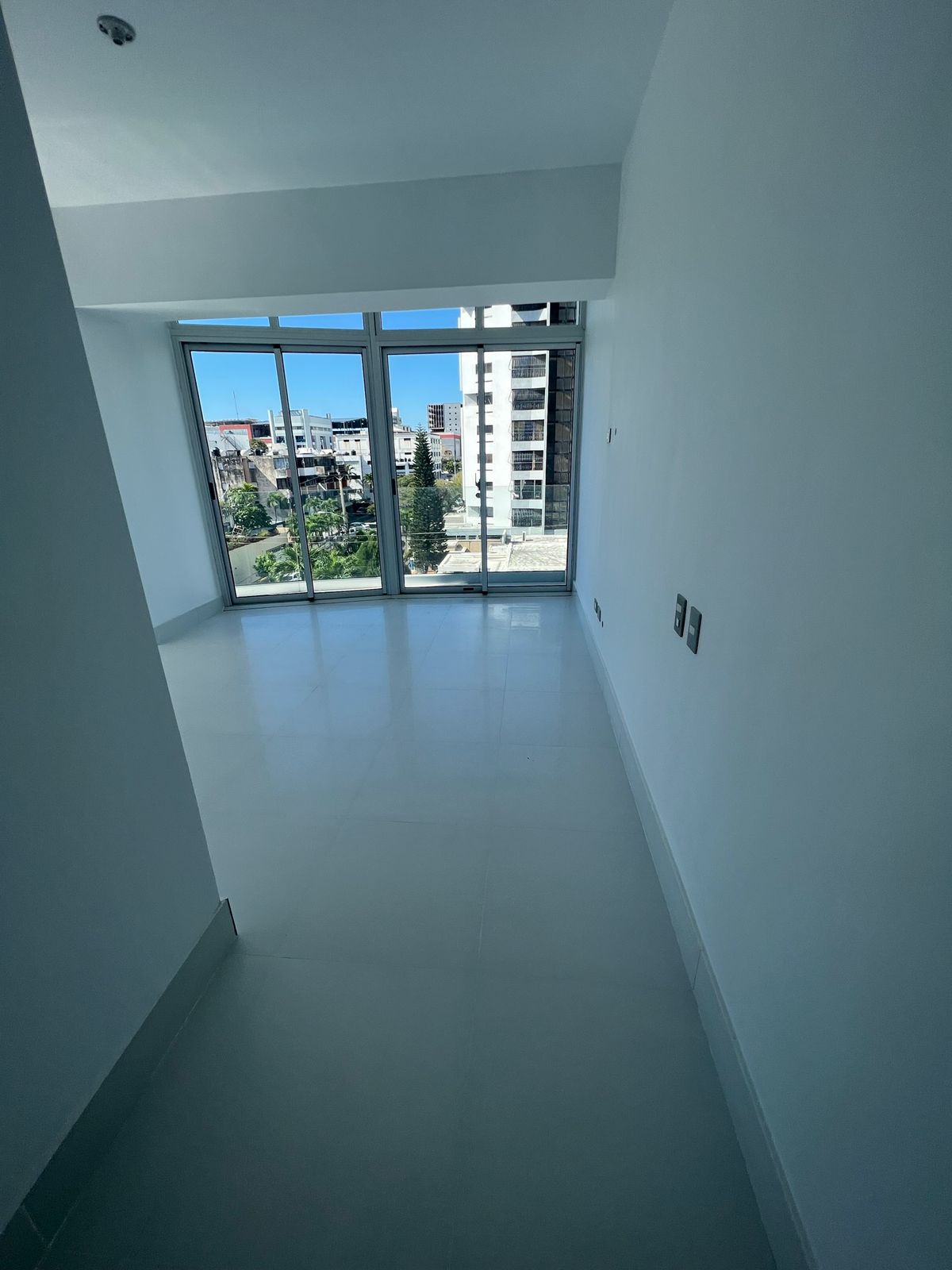 apartamentos - Rento Apartamento Sin Amueblar En Piantini Sin Int 3