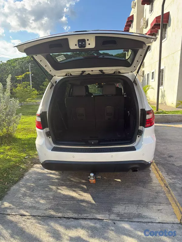 jeepetas y camionetas - DODGE DURANGO SXT 2017 5