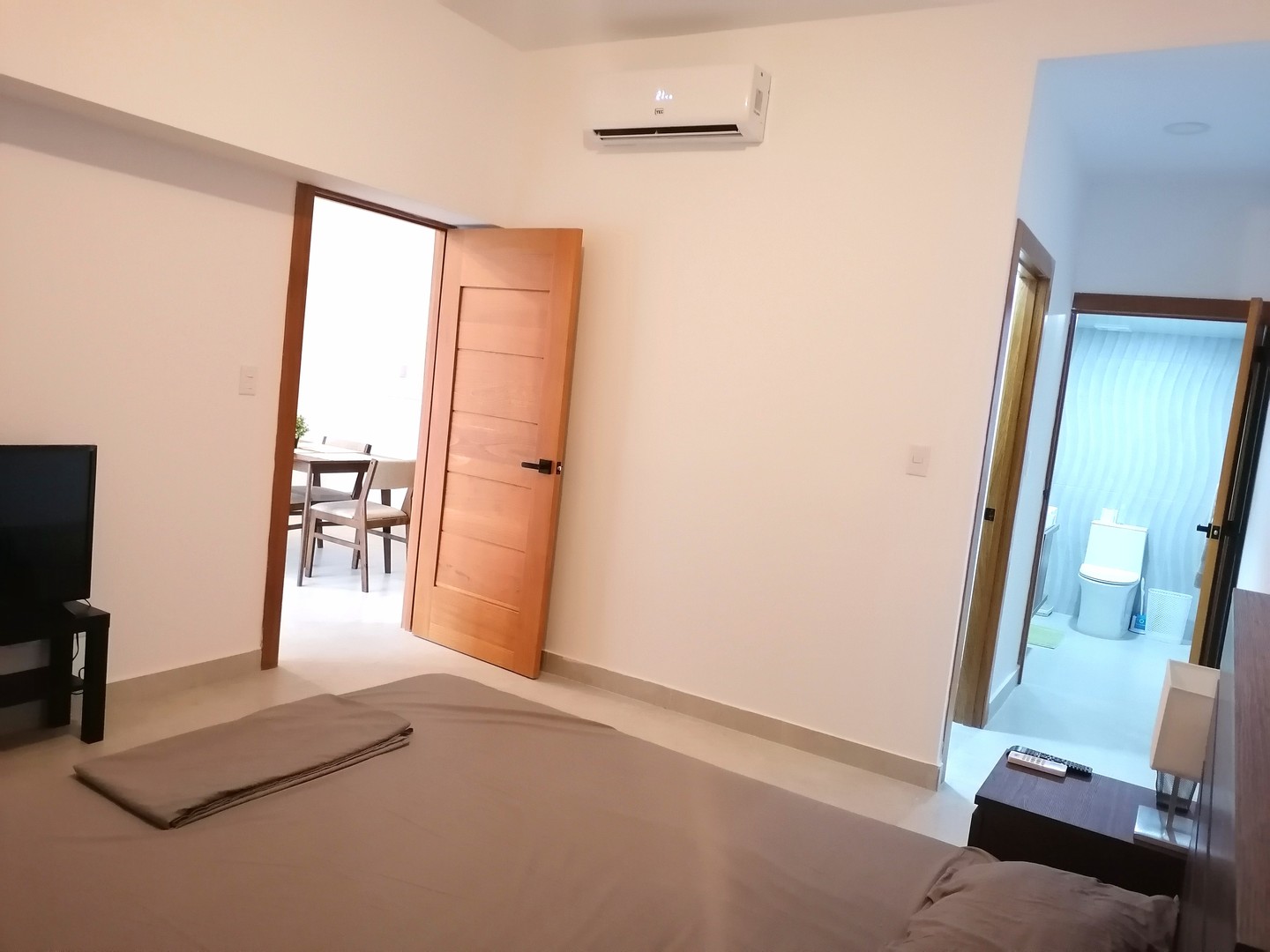 apartamentos - Alquiler de apartamento en Torre moderna con piscina la esperilla 7