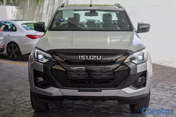 jeepetas y camionetas - Isuzu DMAX 2