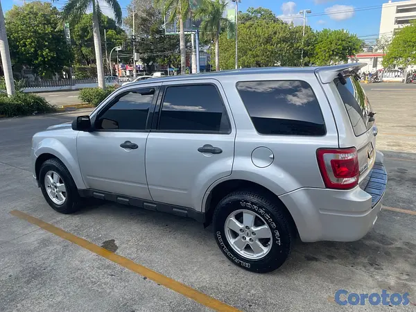 jeepetas y camionetas - Ford Escape XLT 2012 2.5L Automática 9