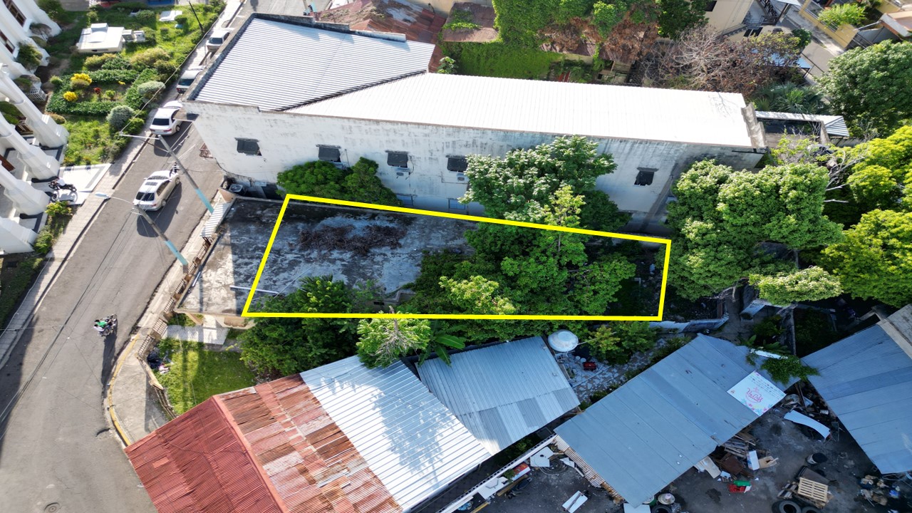 casas - Se vende  Propiedad  en el Centro de San Pedro  2