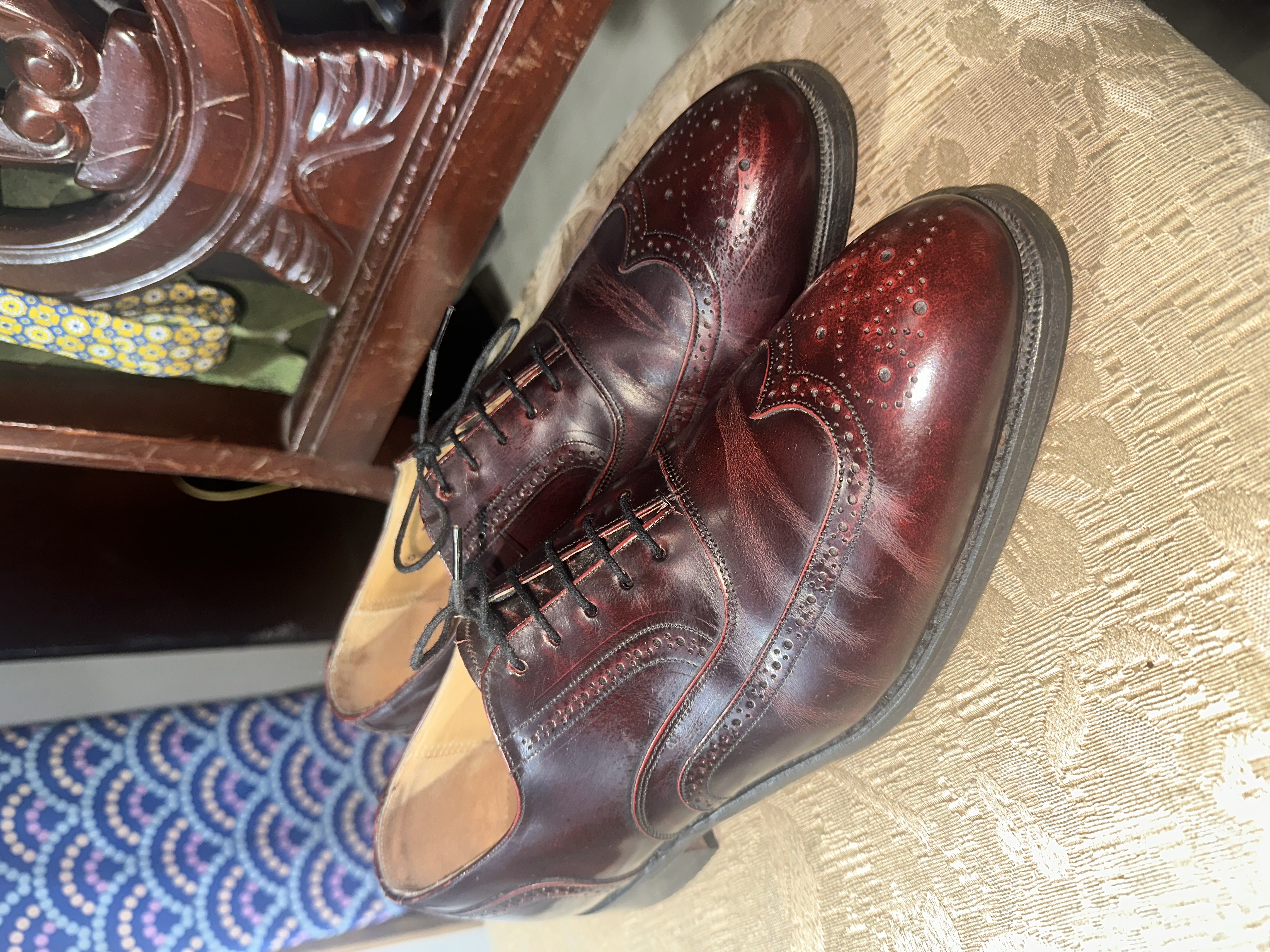 ropa para hombre - Johnston & Murphy Optima, size 10D/B color Borgoña, zapato de vestir. 1