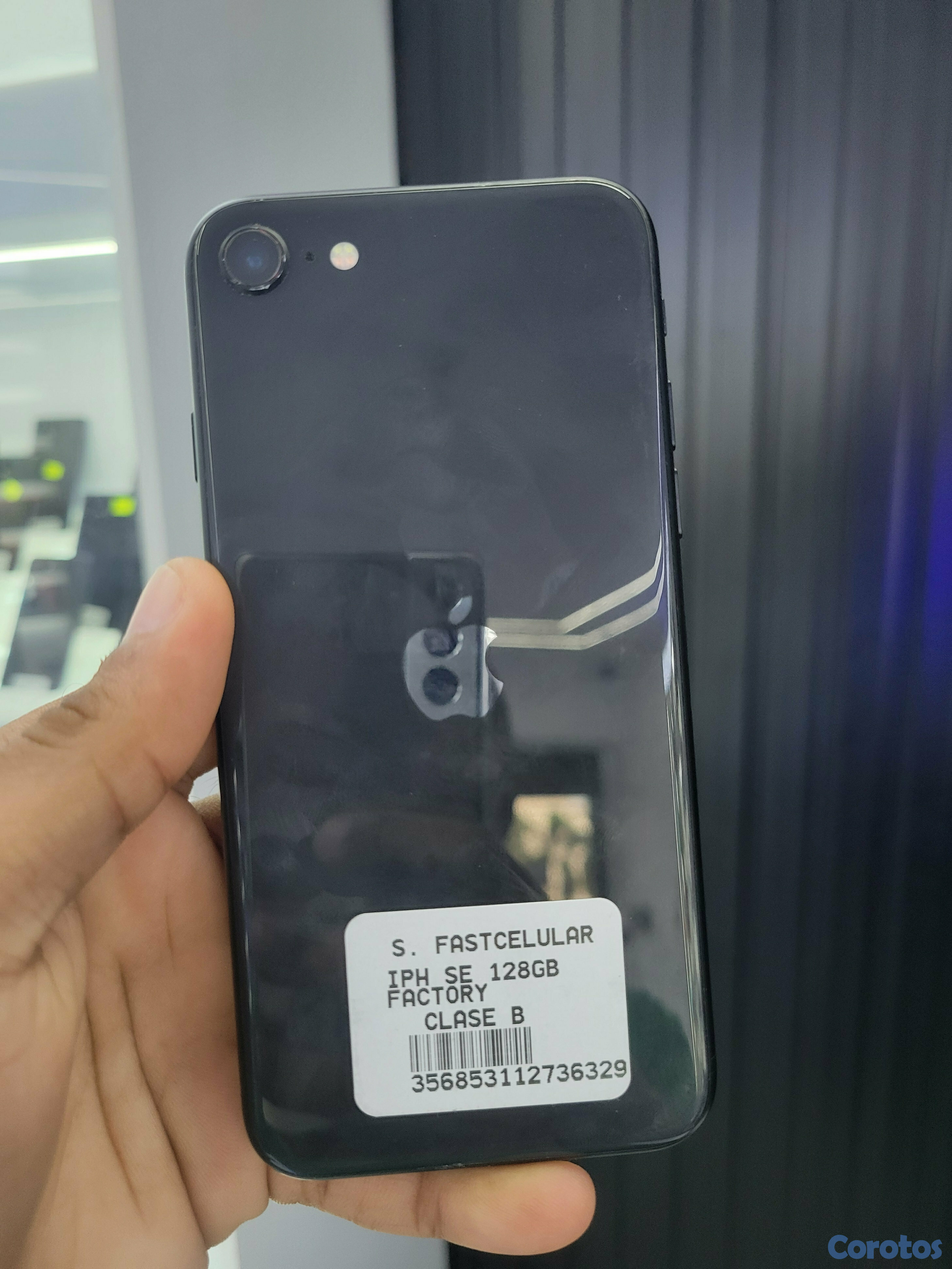 celulares y tabletas - iPhone SE de 128gb  1