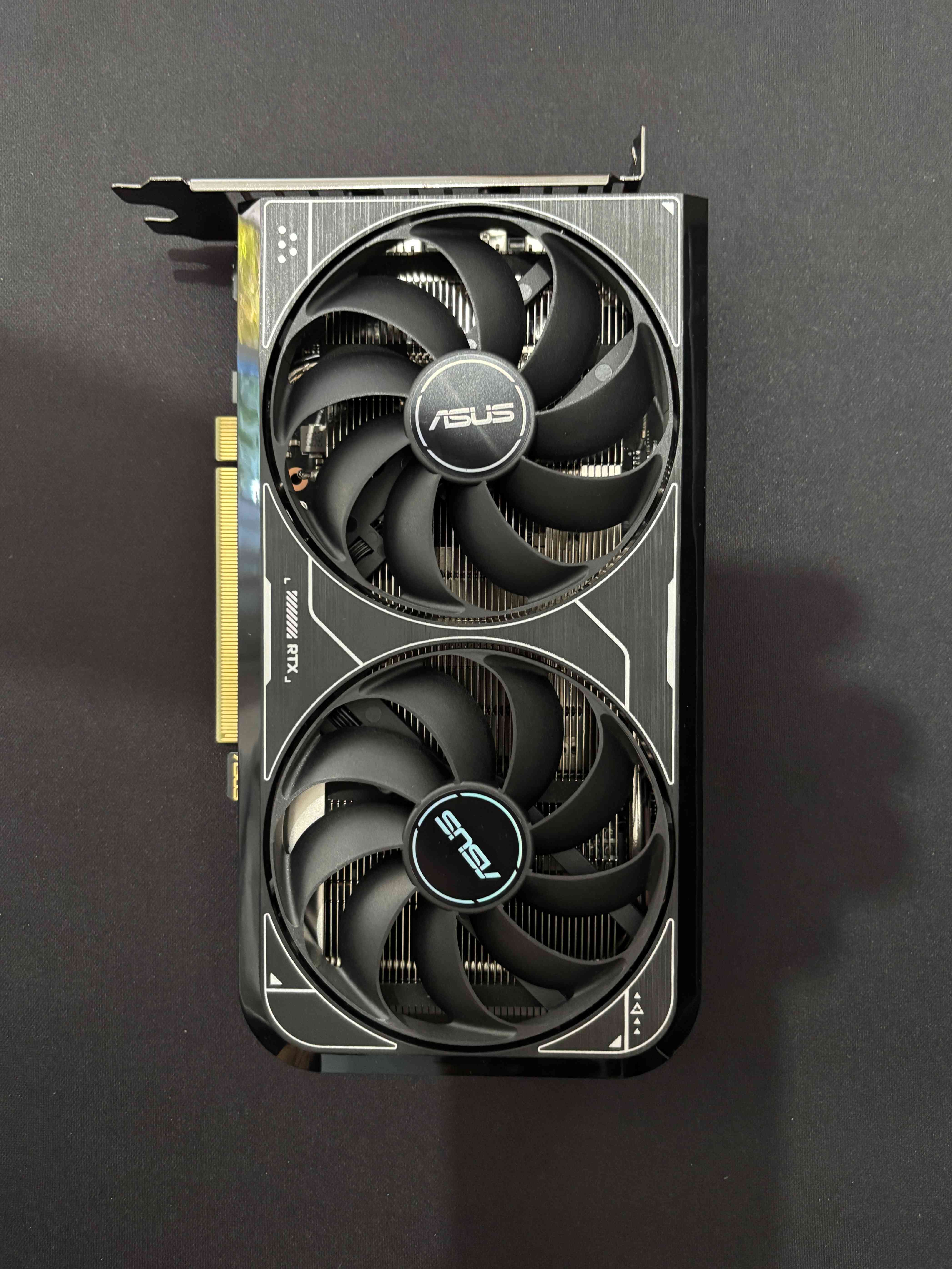 computadoras y laptops - ASUS Dual GeForce RTX 4060 Ti 8GB 2