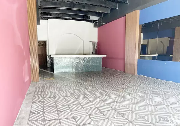oficinas y locales comerciales - Local céntrico en Arroyo Hondo  8