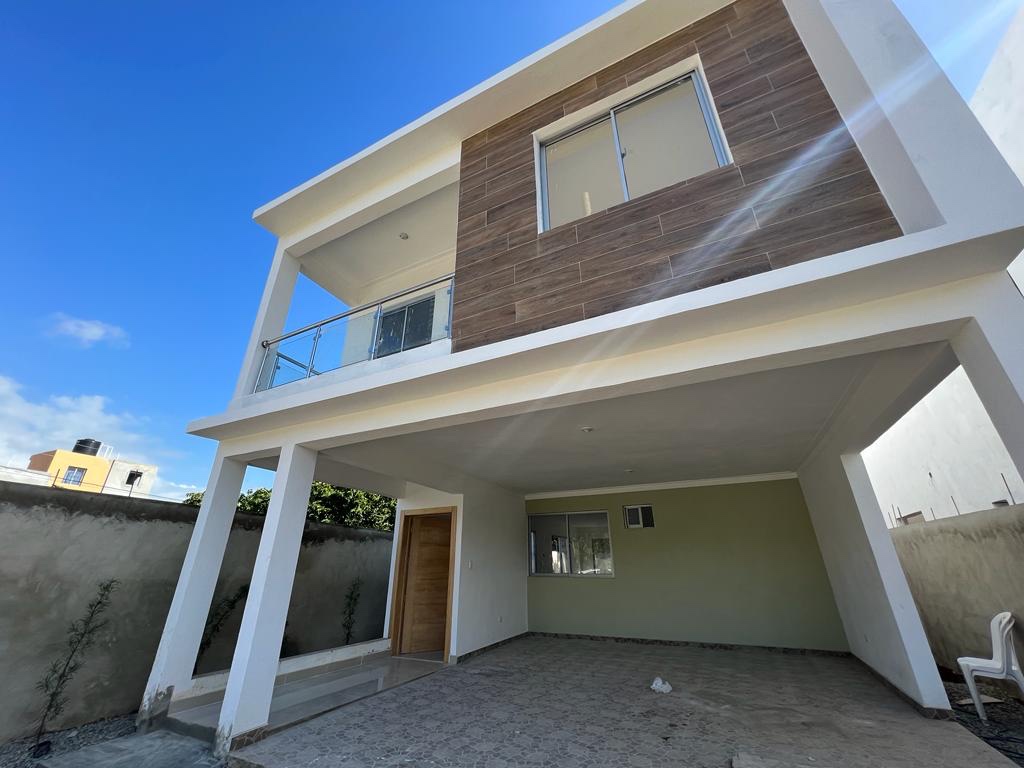 casas - Venta de casa en la autopista de san Isidro avenida ecológica 