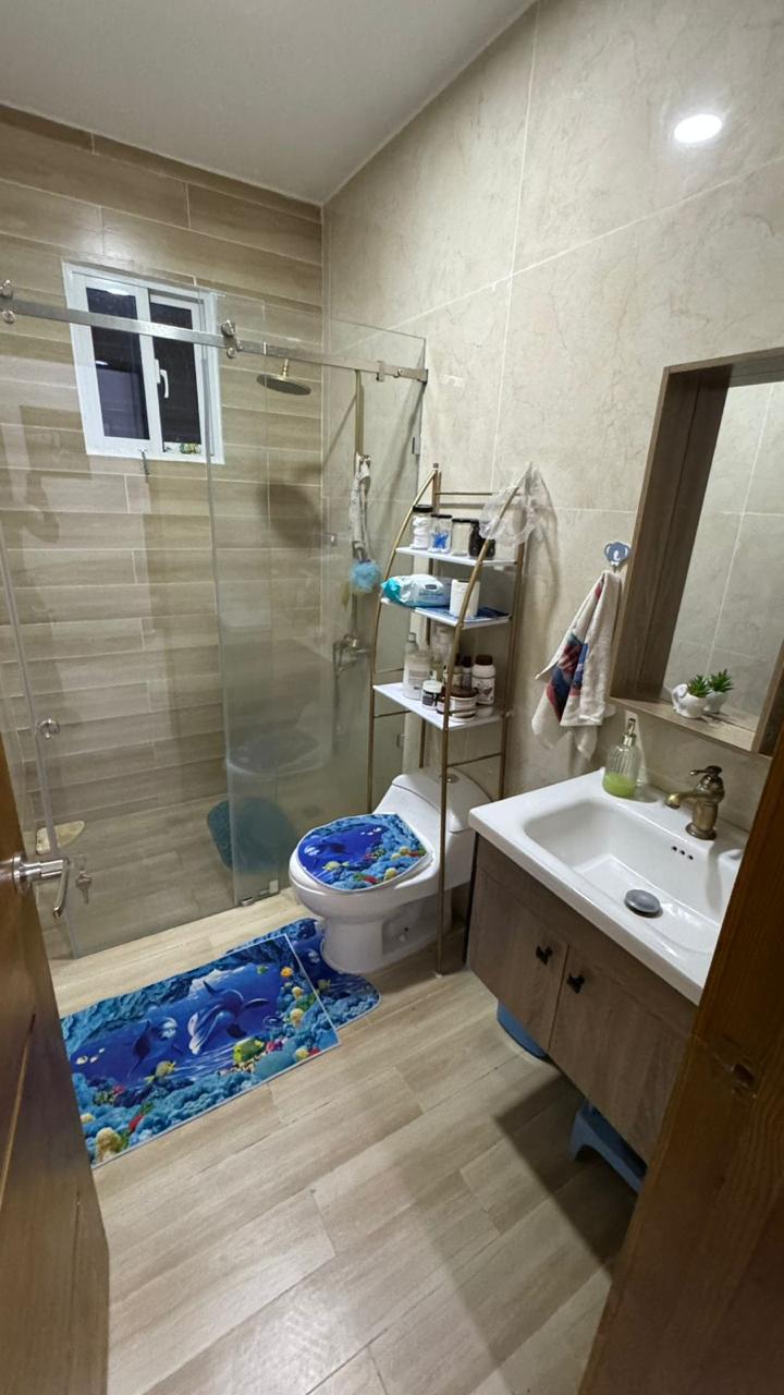 casas - CASA EN VENTA EN LOS TOCONES, SANTIAGO.