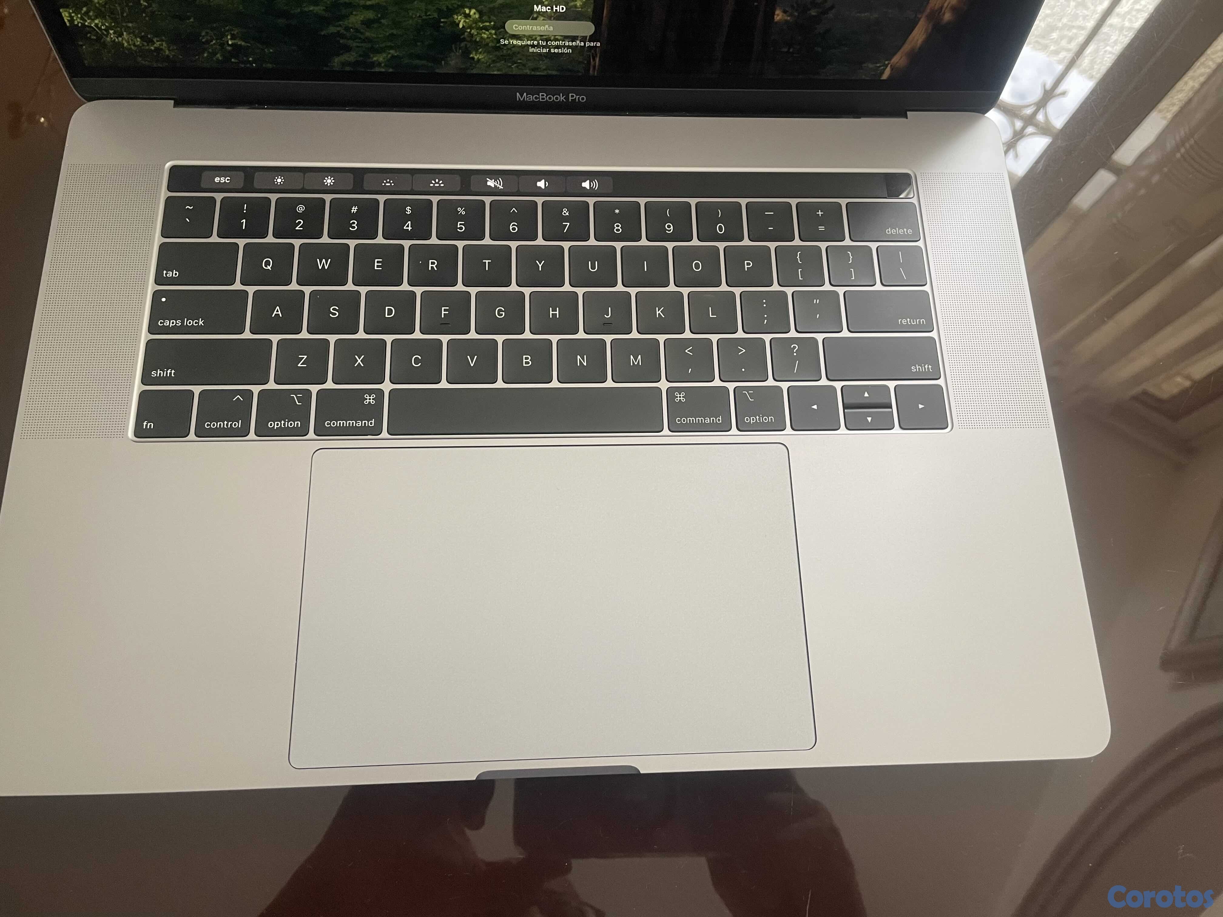computadoras y laptops - Macbook Pro 15.4 2019 i9 2.3ghz, 16gb ram, 512 ssd 2