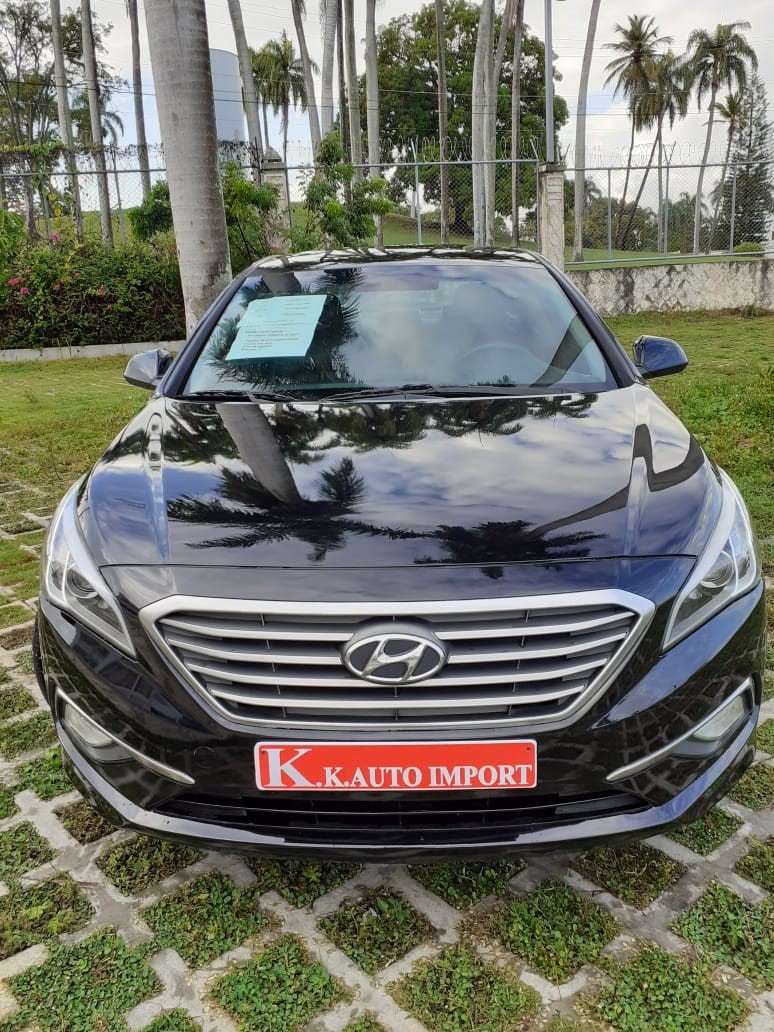 carros - Hyundai sonata LF 
NEGRO original 
Años  2016